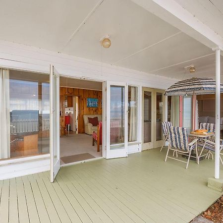 Lake Edge Cottage - Waitahanui Holiday Home מראה חיצוני תמונה