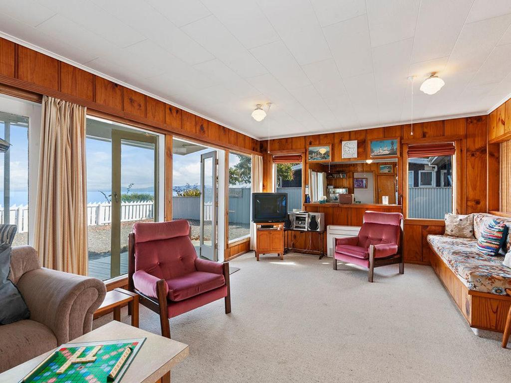 Lake Edge Cottage - Waitahanui Holiday Home מראה חיצוני תמונה