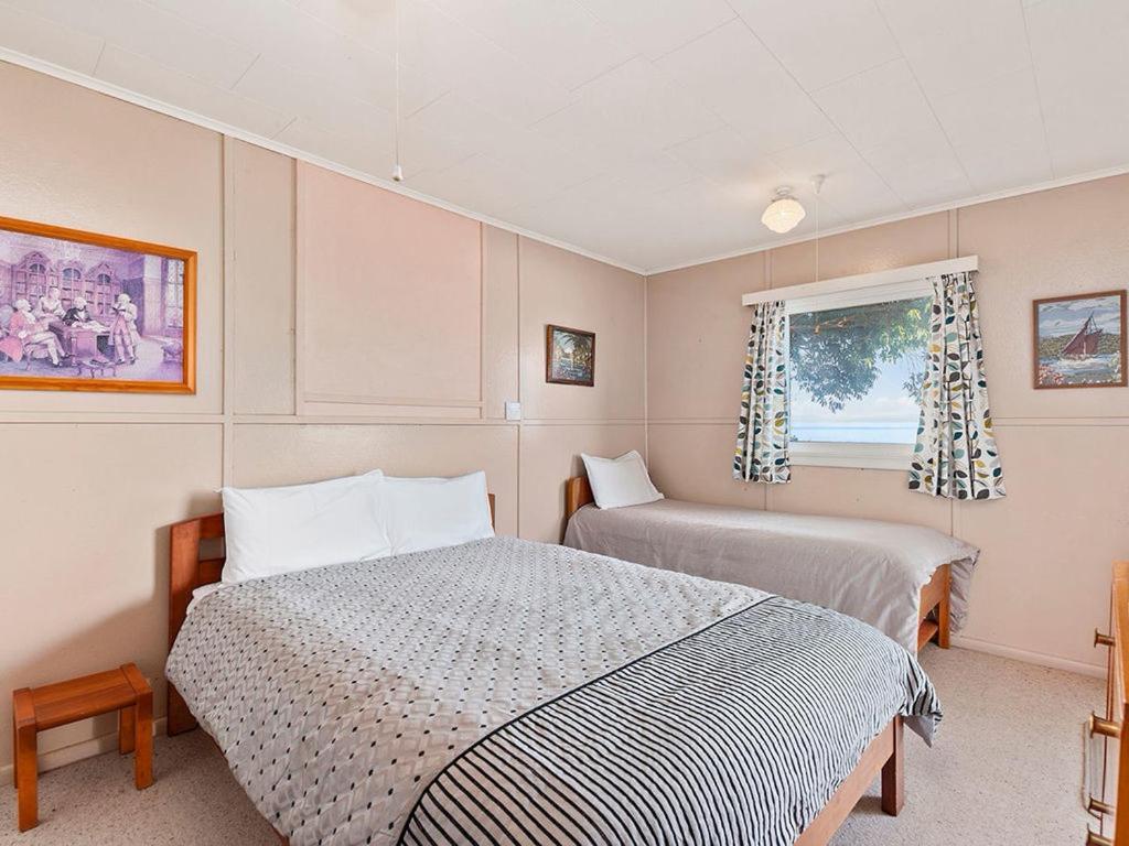 Lake Edge Cottage - Waitahanui Holiday Home מראה חיצוני תמונה